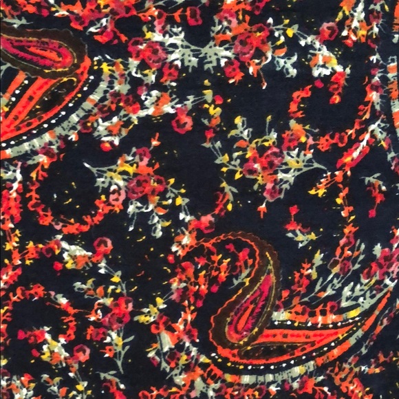 LuLaRoe Julia Size M - Picture 4 of 5